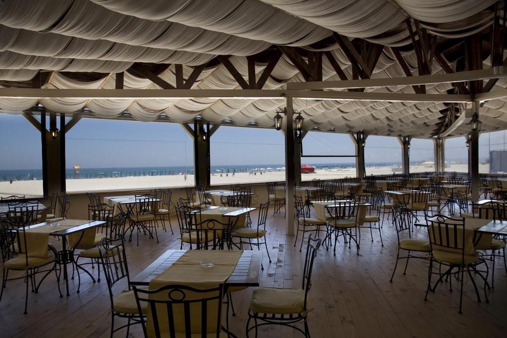 מאמאיה Savoy Hotel מראה חיצוני תמונה