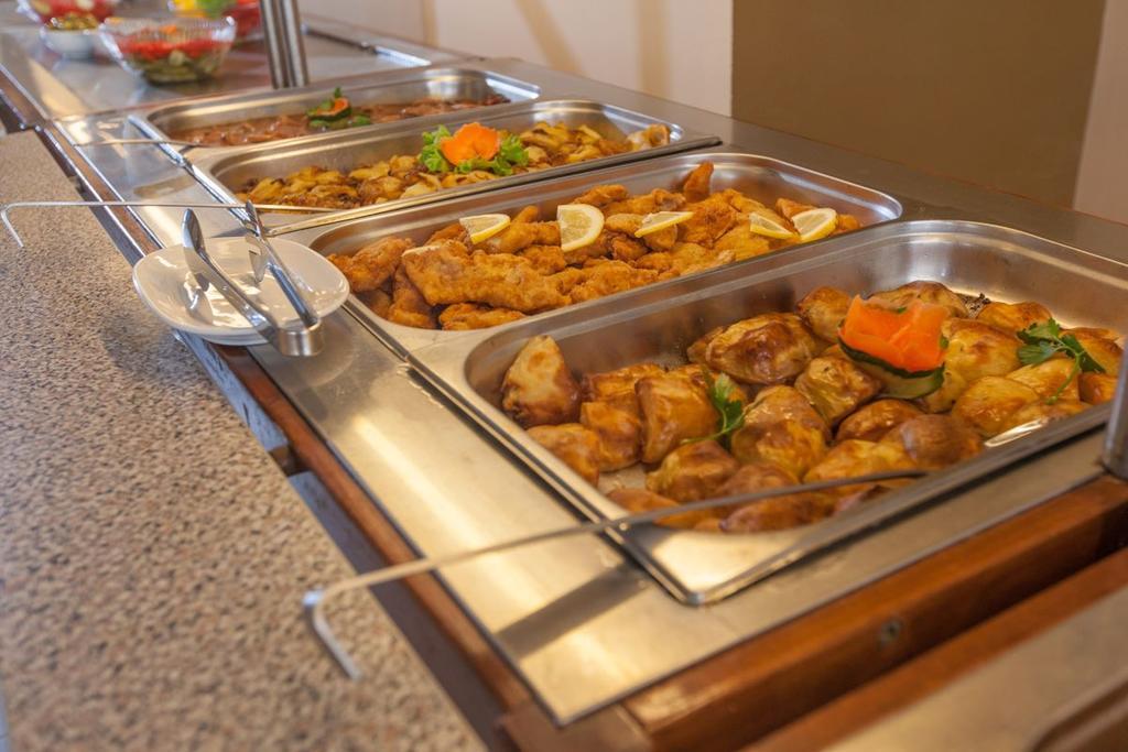 מאמאיה Savoy Hotel מראה חיצוני תמונה
