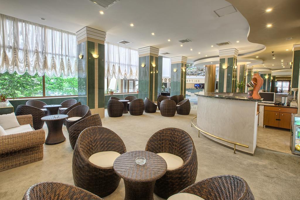 מאמאיה Savoy Hotel מראה חיצוני תמונה