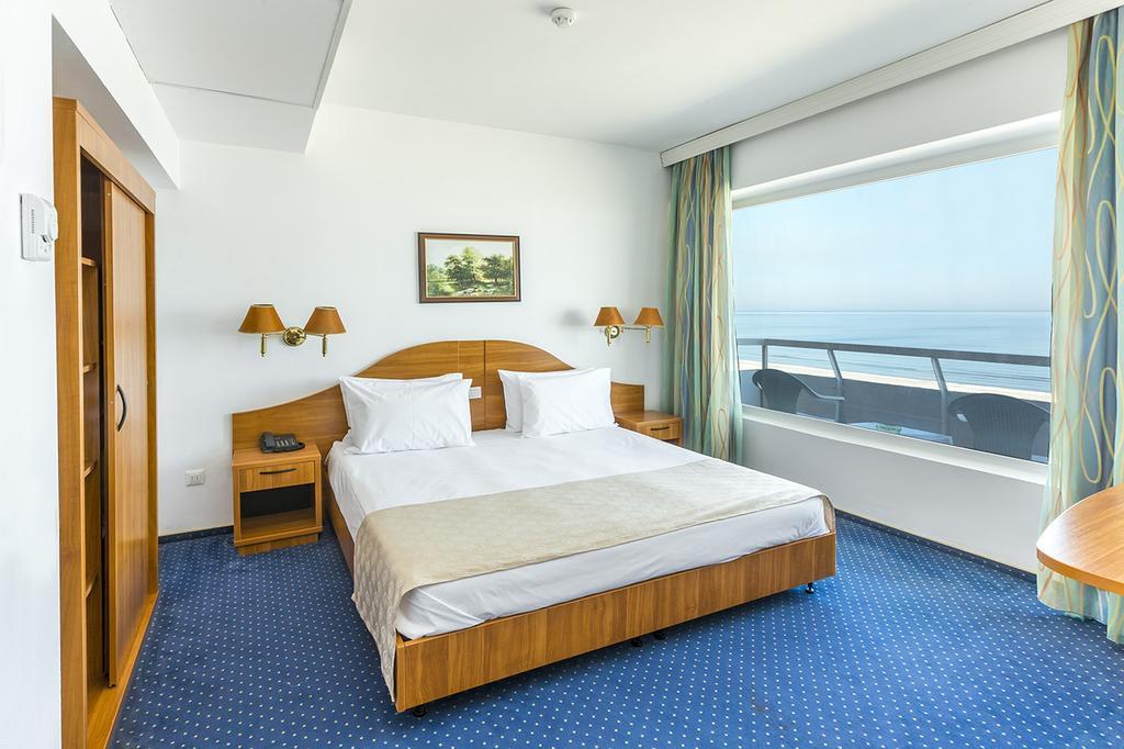 מאמאיה Savoy Hotel מראה חיצוני תמונה
