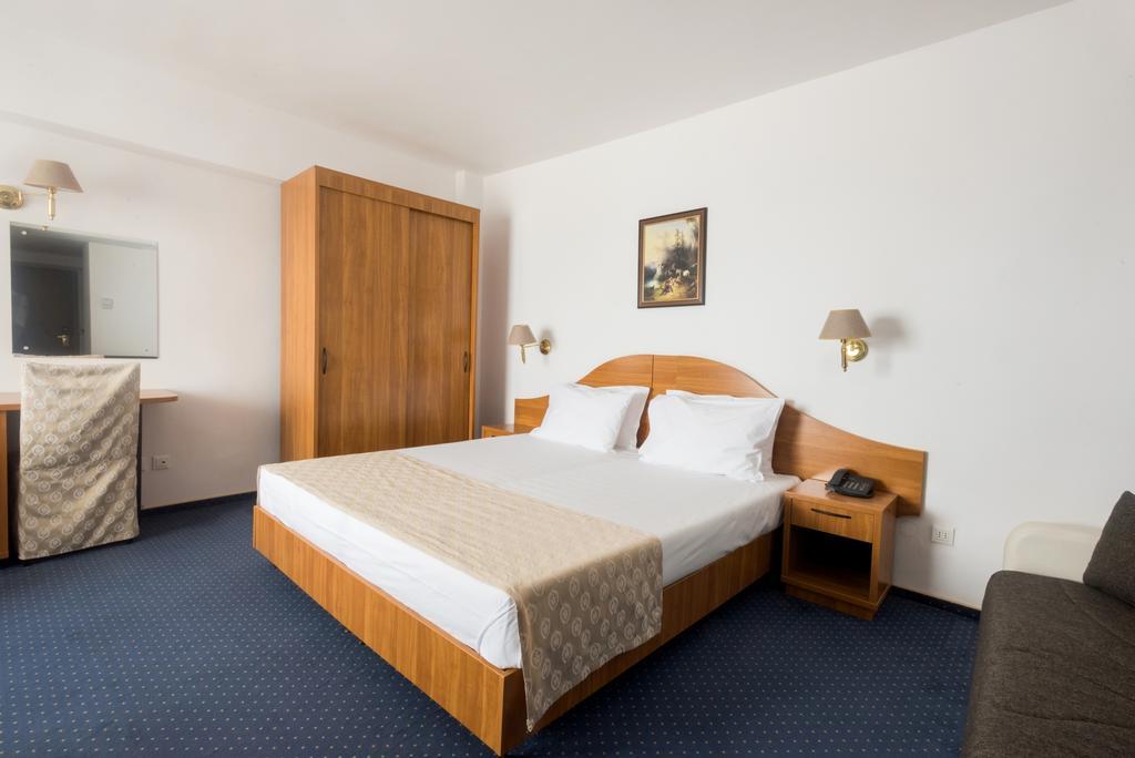 מאמאיה Savoy Hotel מראה חיצוני תמונה