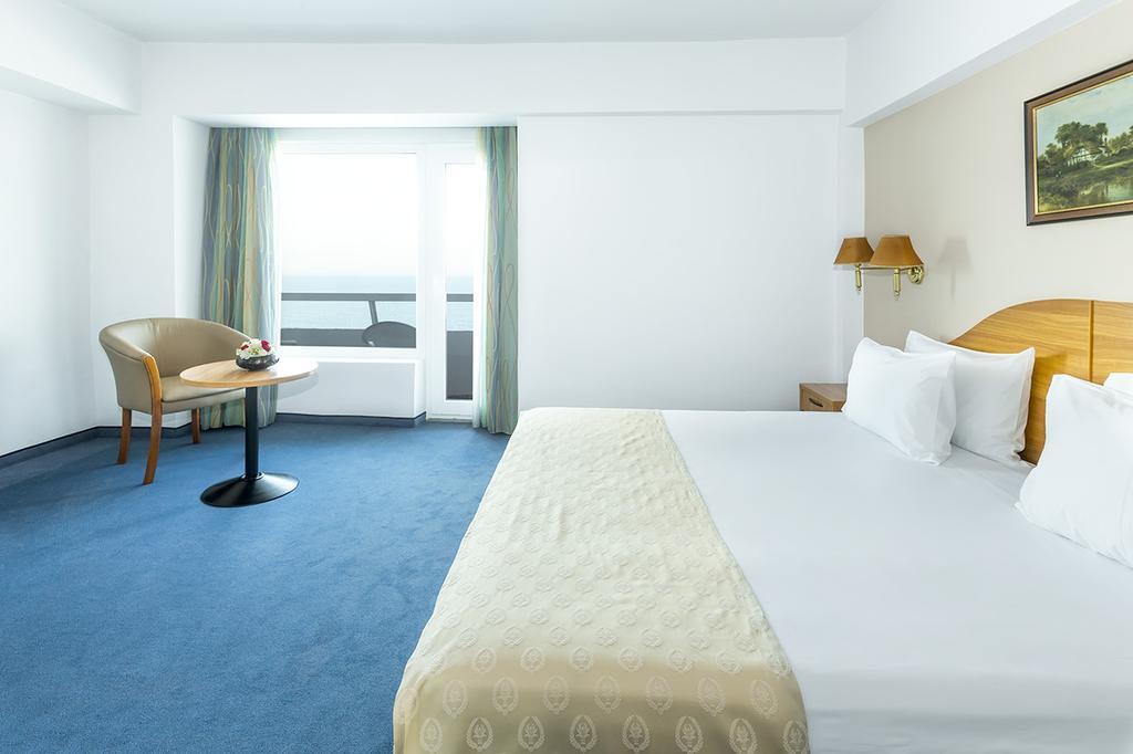 מאמאיה Savoy Hotel מראה חיצוני תמונה