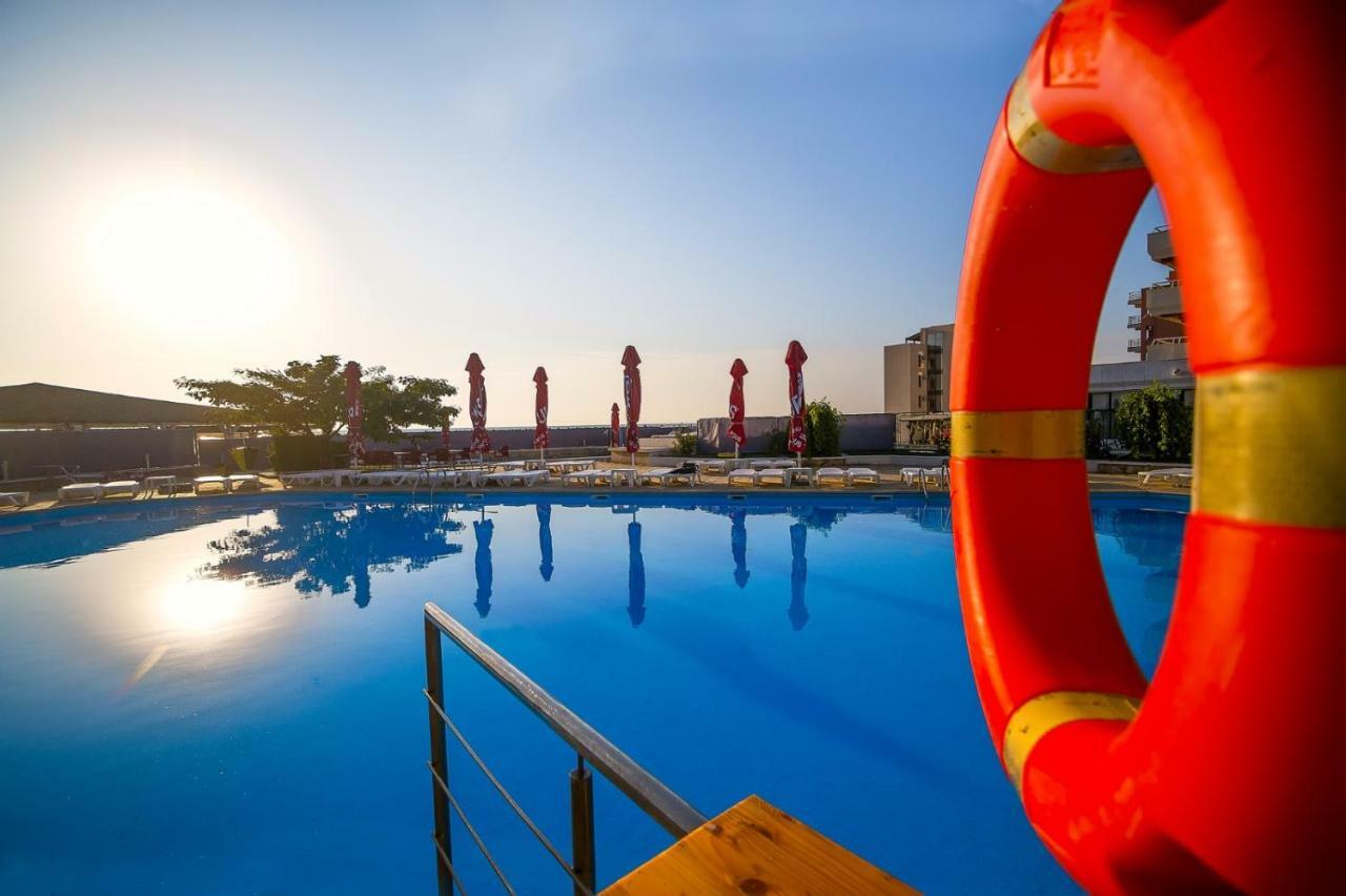 מאמאיה Savoy Hotel מראה חיצוני תמונה